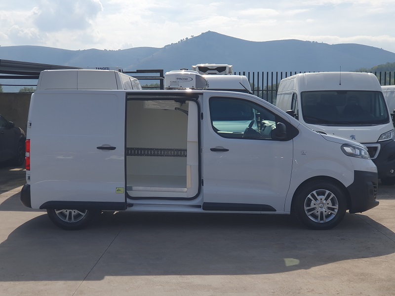 
								OPEL Vivaro 2.0 Diesel 145CV L2H1 Frigo FNAX 0°C M Enjoy full									