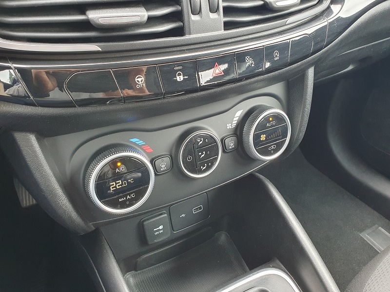 
								FIAT Tipo 1.3 MultiJet-2 95CV 5 Porte CityLife full									