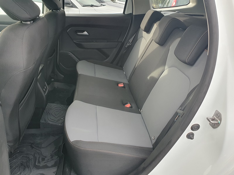 
								DACIA Duster 1.0 TCe 101CV GPL 4×2 Extreme full									