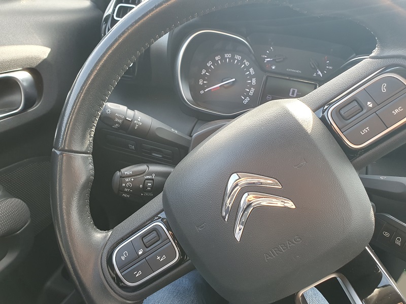 
								CITROËN C3 Aircross 1.2 PureTech Turbo 110CV SHINE full									