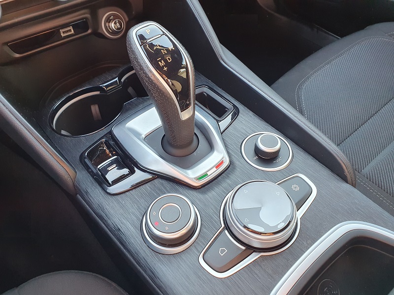 
								ALFA ROMEO Giulia 2.2 TD 160CV AT8 Q2 Super Business full									