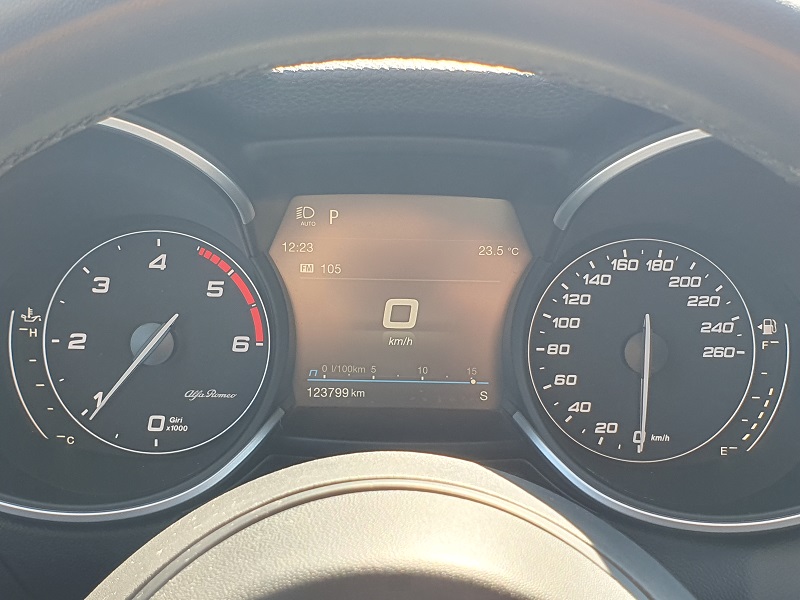 
								ALFA ROMEO Stelvio 2.2 TD 160CV AT8 RWD Business full									