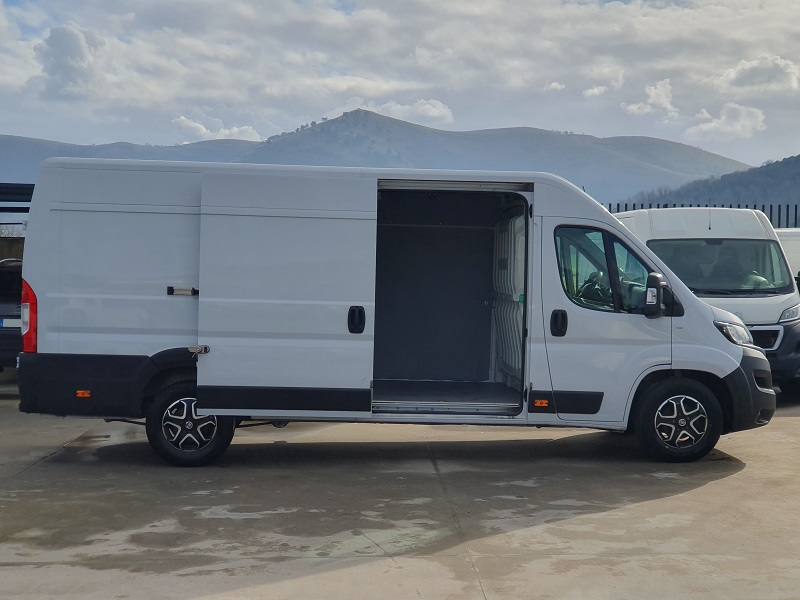
								FIAT Professional Ducato 2.2 MJ-3 180CV AT9 L4H2 Cargo Maxi full									