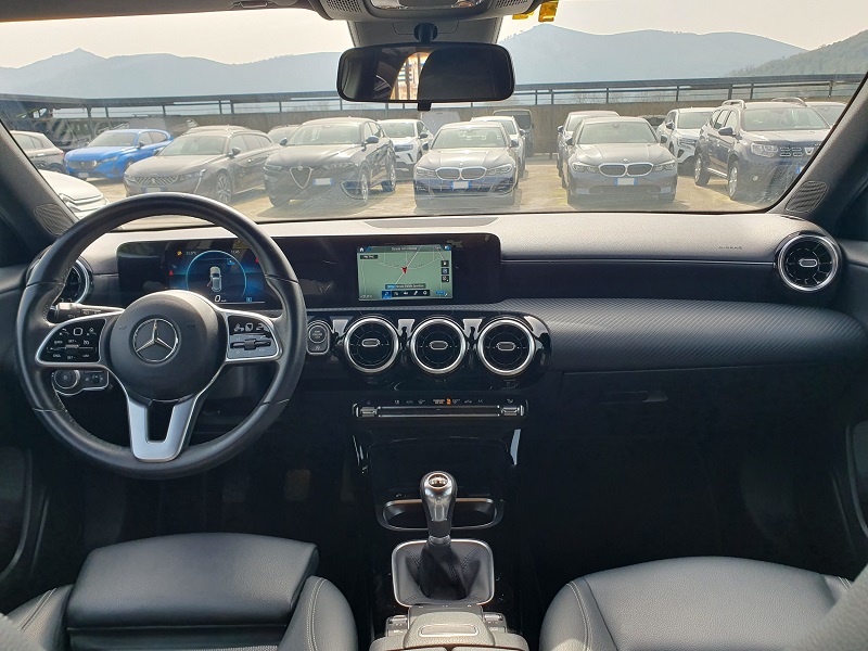 
								MERCEDES-BENZ Classe A 180d 2.0 116CV Business full									