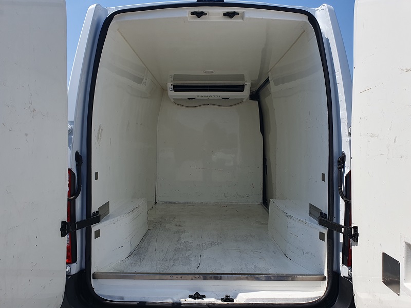 
								Renault Master T33 2.3 dCi 135CV L2H2 FNAX 0°C ICE full									