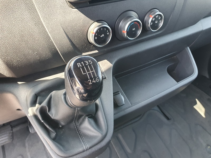 
								Renault Master T33 2.3 dCi 135CV L2H2 FNAX 0°C ICE full									