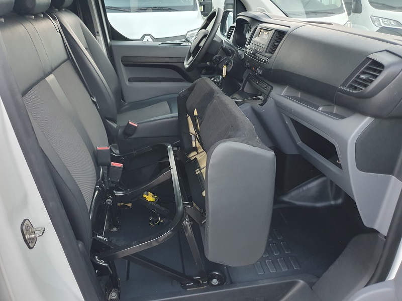 
								OPEL Vivaro D 1.5D 100CV L1H1 Cargo P. Lat. S Essentia full									