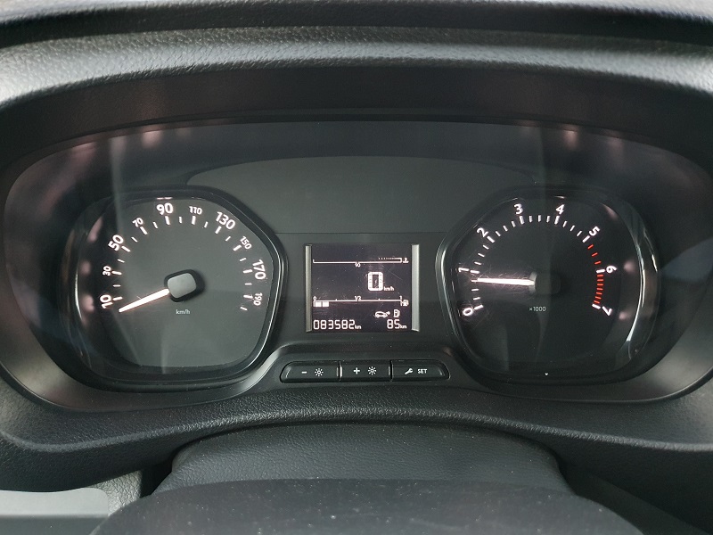 
								OPEL Vivaro D 1.5D 100CV L1H1 Cargo P. Lat. S Essentia full									