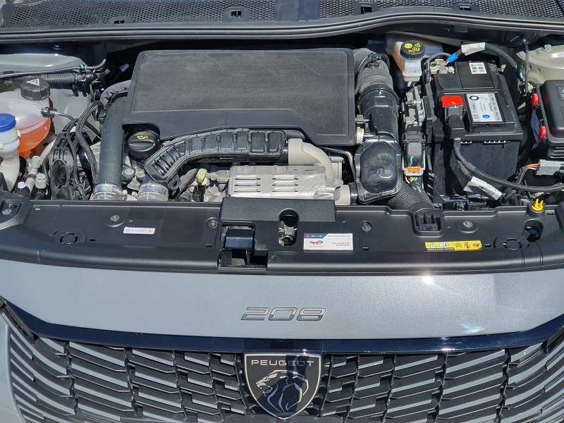 
								PEUGEOT NEW 208 1.2 PT Turbo 100CV S&S Allure full									