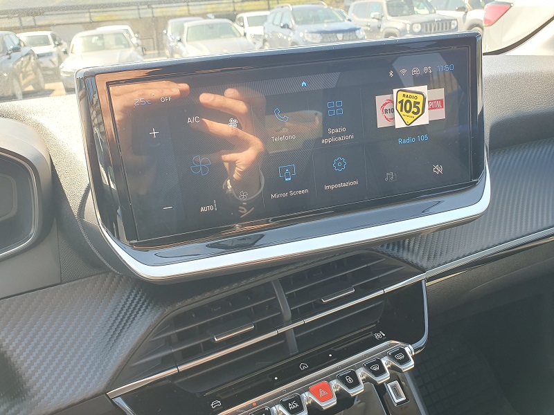 
								PEUGEOT NEW 208 1.2 PT Turbo 100CV S&S Allure full									