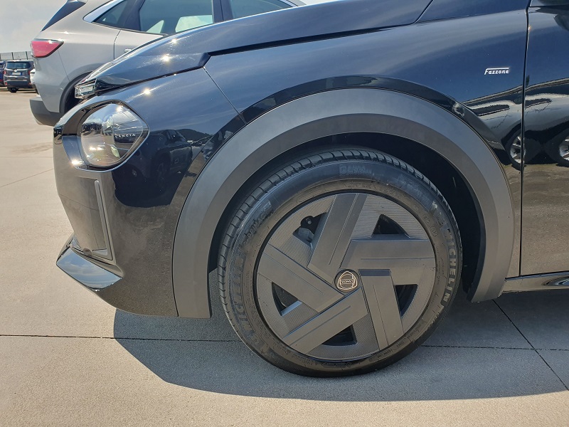 
								LANCIA Ypsilon 1.2 Turbo Hybrid 100CV MHEV 48V e-DCT full									