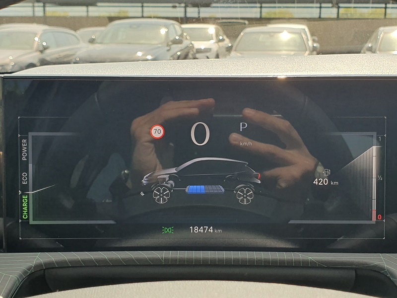 
								LANCIA Ypsilon 1.2 Turbo Hybrid 100CV MHEV 48V e-DCT full									