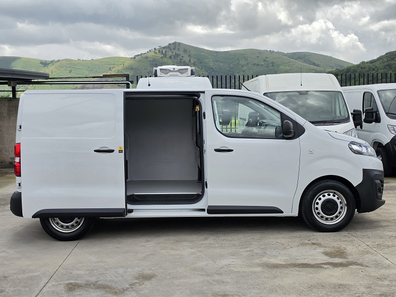 
								CITROËN Jumpy 1.5 BlueHDi 120CV L2H1 Cargo P. Lat. M Club full									