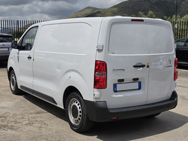 
								CITROËN Jumpy 1.5 BlueHDi 120CV L2H1 Cargo P. Lat. M Club full									