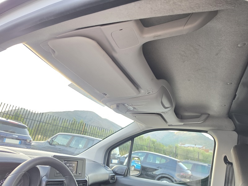
								OPEL Combo E 1.5D 100CV L1 650Kg Cargo Edition full									