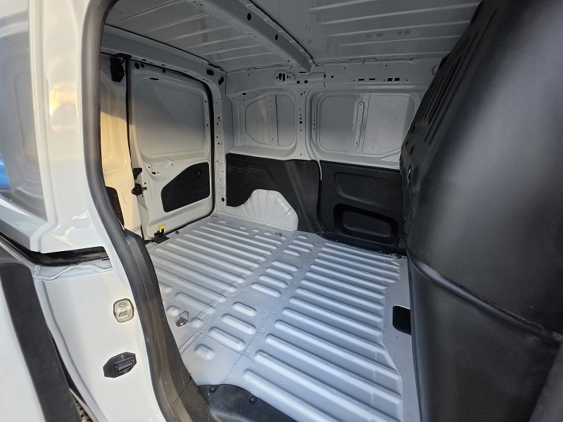 
								OPEL Combo E 1.5D 100CV L1 650Kg Cargo Edition full									