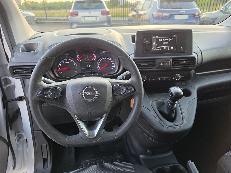 
								OPEL Combo E 1.5D 100CV L1 650Kg Cargo Edition full									