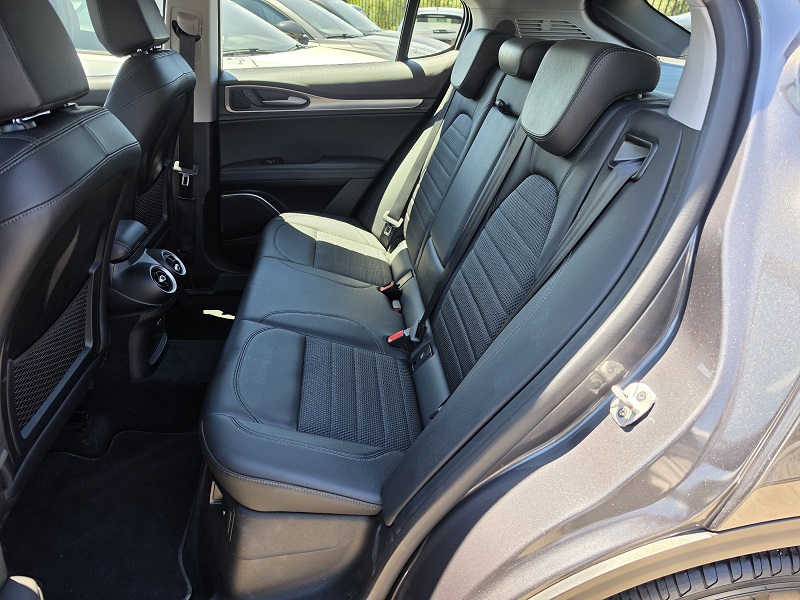 
								ALFA ROMEO Stelvio 2.2 TD 190CV AT8 Q4 Sprint full									