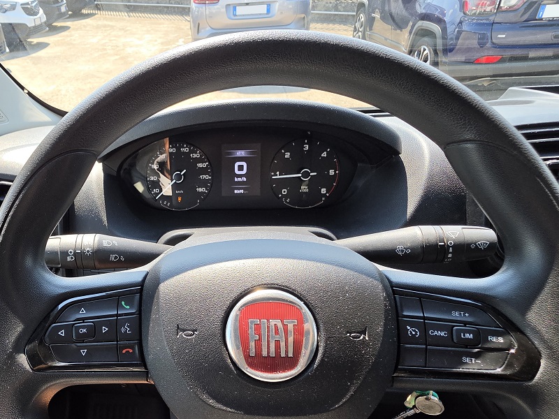 
								FIAT Professional Ducato 33Q 2.2 MJ-3 140CV L2H2 Cargo full									