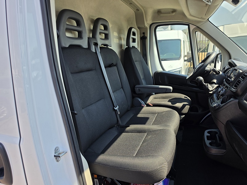 
								FIAT Professional Ducato 33Q 2.2 MJ-3 140CV L2H2 Cargo full									