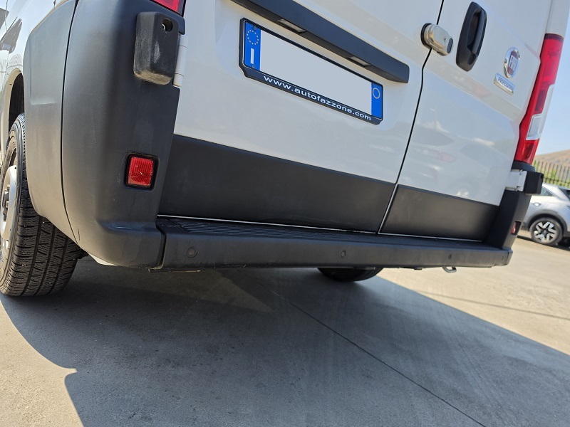 
								FIAT Professional Ducato 33Q 2.2 MJ-3 140CV L2H2 Cargo full									