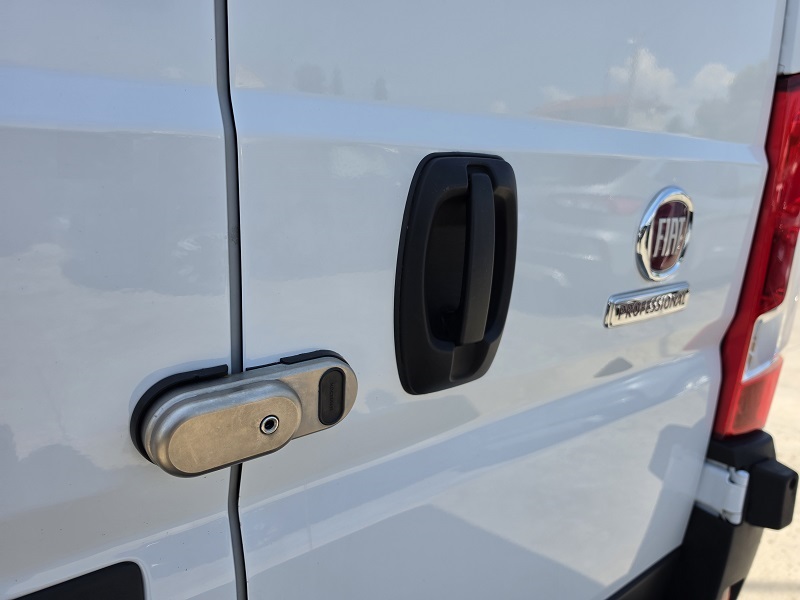 
								FIAT Professional Ducato 33Q 2.2 MJ-3 140CV L2H2 Cargo full									