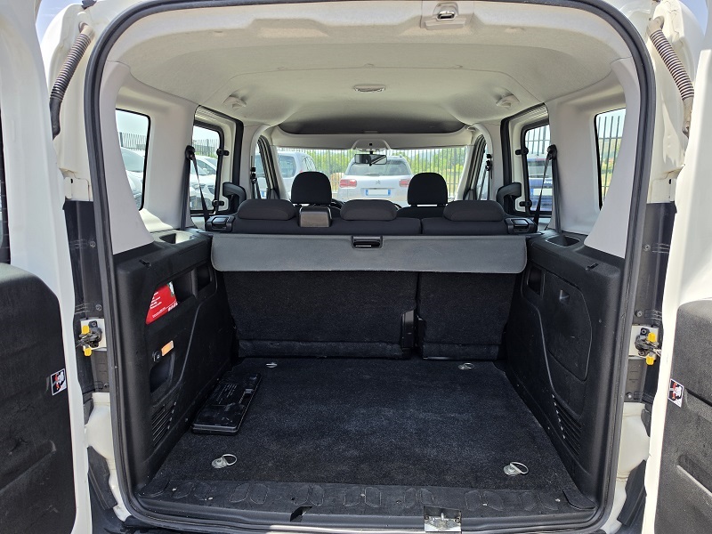 
								FIAT Doblò III Facelift 1.3 MJ 95CV PC-TN Combi N1 Easy full									