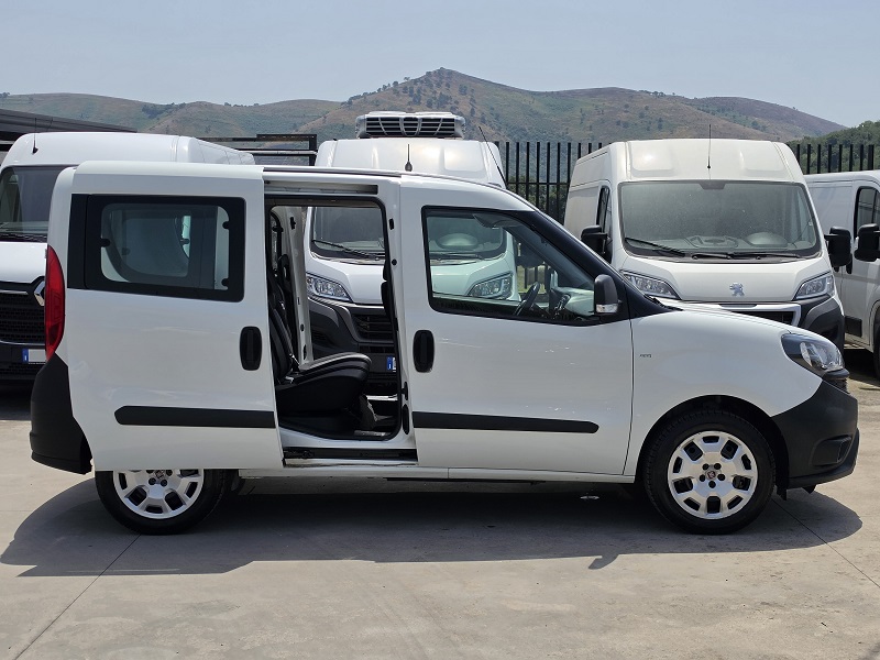 
								FIAT Doblò III Facelift 1.3 MJ 95CV PC-TN Combi N1 Easy full									