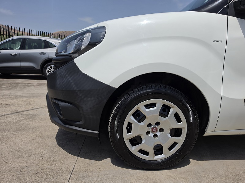 
								FIAT Doblò III Facelift 1.3 MJ 95CV PC-TN Combi N1 Easy full									