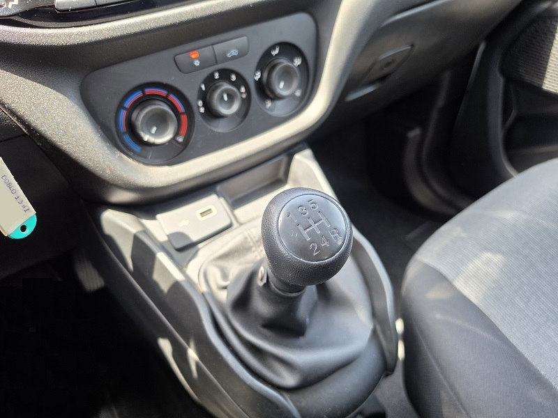 
								FIAT Doblò III Facelift 1.3 MJ 95CV PC-TN Combi N1 Easy full									