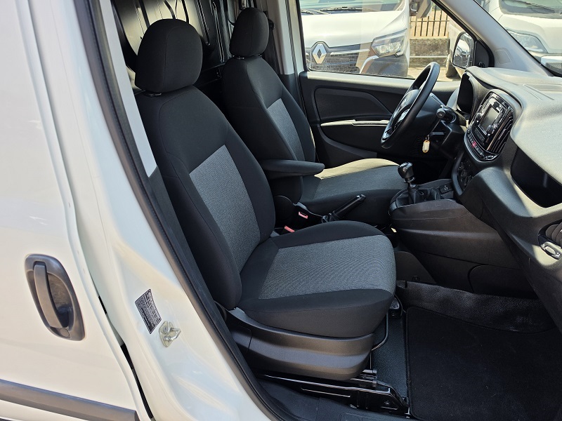 
								FIAT Doblò 1.6 MultiJet-2 105CV E6 Cargo CH1 Porta Laterale Lounge full									