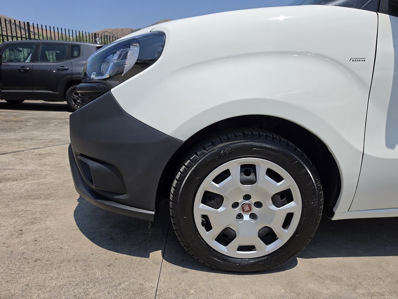 
								FIAT Doblò 1.6 MultiJet-2 105CV E6 Cargo CH1 Porta Laterale Lounge full									
