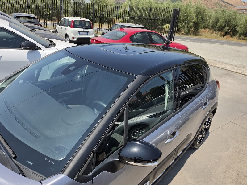 
								CITROËN C3 1.2 PureTech 83CV SHINE Pack full									