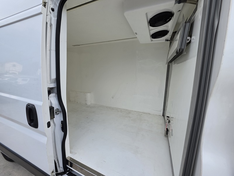 
								FIAT Ducato 33Q 2.2 MJ-3 120CV L3H2 FNAX 0° Porta Lat. full									
