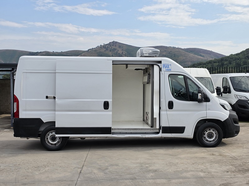 
								FIAT Ducato 33Q 2.2 MJ-3 120CV L3H2 FNAX 0° Porta Lat. full									