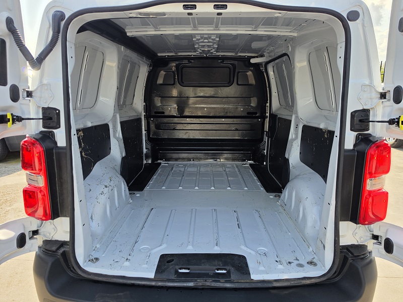 
								OPEL Vivaro D 1.5D 120CV L2H1 Cargo M Enjoy full									