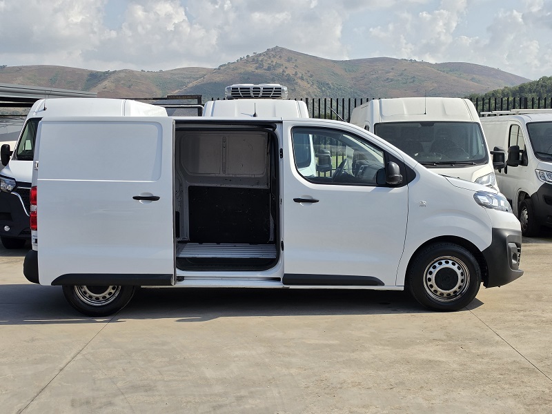 
								OPEL Vivaro D 1.5D 120CV L2H1 Cargo M Enjoy full									