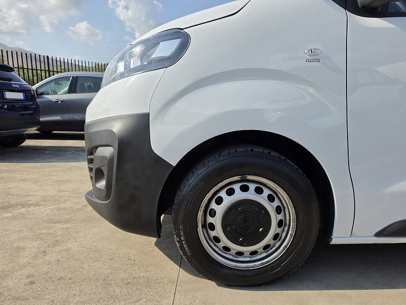 
								OPEL Vivaro D 1.5D 120CV L2H1 Cargo M Enjoy full									