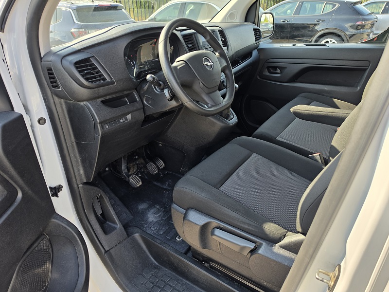 
								OPEL Vivaro D 1.5D 120CV L2H1 Cargo M Enjoy full									
