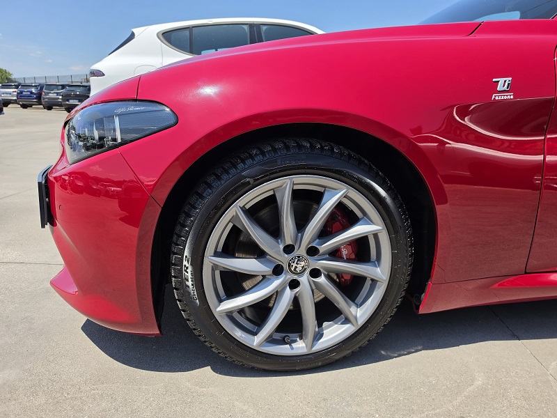 
								ALFA ROMEO Giulia 2.2TD 160CV AT8 Ti full									