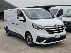 RENAULT Trafic 27 2.0 dCi 150CV L1H1 P. Lat. Advance