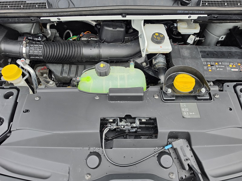 
								RENAULT Trafic 27 2.0 dCi 150CV L1H1 P. Lat. Advance full									