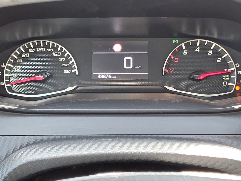
								PEUGEOT NEW 208 1.2 PT Turbo 100CV Active full									