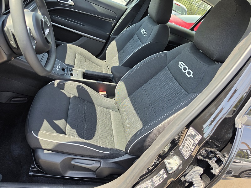 
								FIAT 600 1.2 Turbo Hybrid 145CV MHEV 48V Auto e-DCT full									