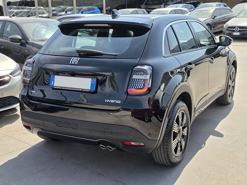 
								FIAT 600 1.2 Turbo Hybrid 145CV MHEV 48V Auto e-DCT full									
