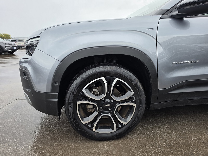 
								JEEP Avenger Full-Electric FWD 156CV Auto Altitude 54kWh full									
